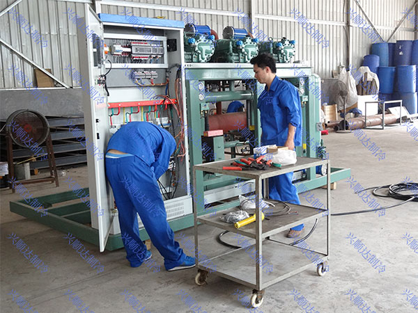 螺桿式工業(yè)冷水機組故障分析與排除 